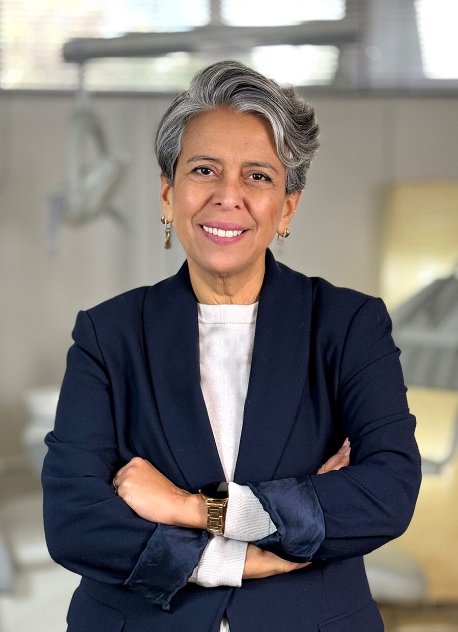 Dr Ilkenia Tavares